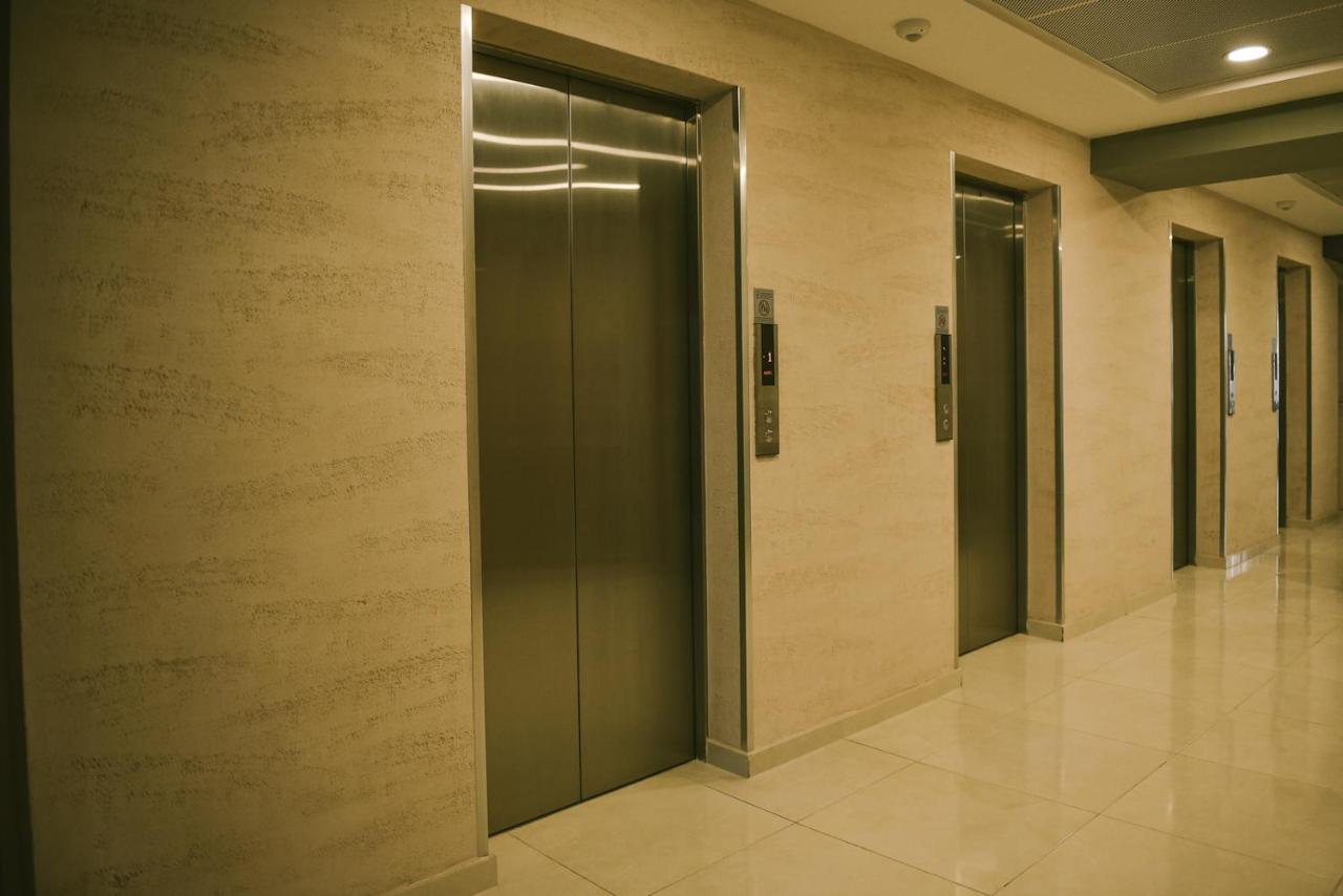 Sky Deluxe 2 Fitness & Spa Skopje Exterior photo